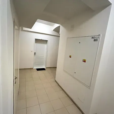 Apartment Cozy For 2 In Old Town Center