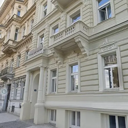 Cozy For 2 In Old Town Center * Prag