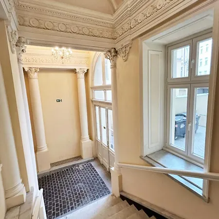 Apartment Cozy For 2 In Old Town Center